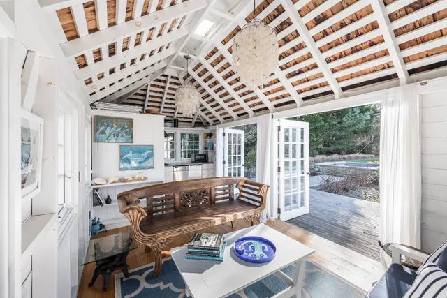 a view of a terrace with sky view