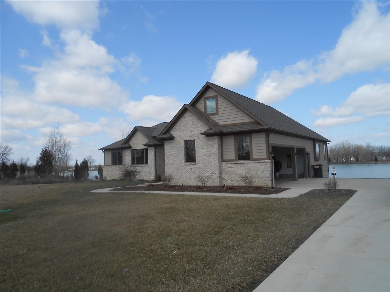 5275 Shipman Road Corunna, MI 48817 - Photo 1 of 28 21432603.JPG