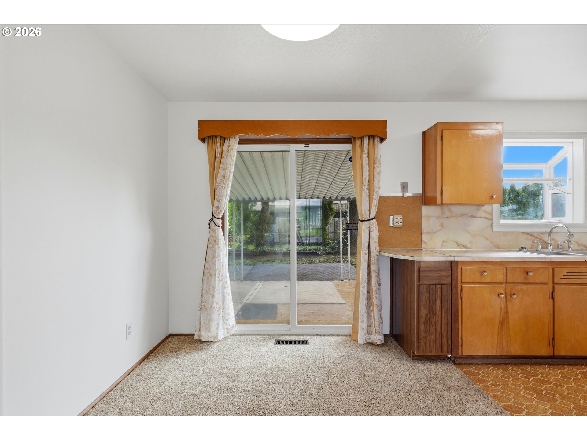 16706 Southeast Ankeny Street Portland, OR 97233 - Photo 13 of 43 a room with window