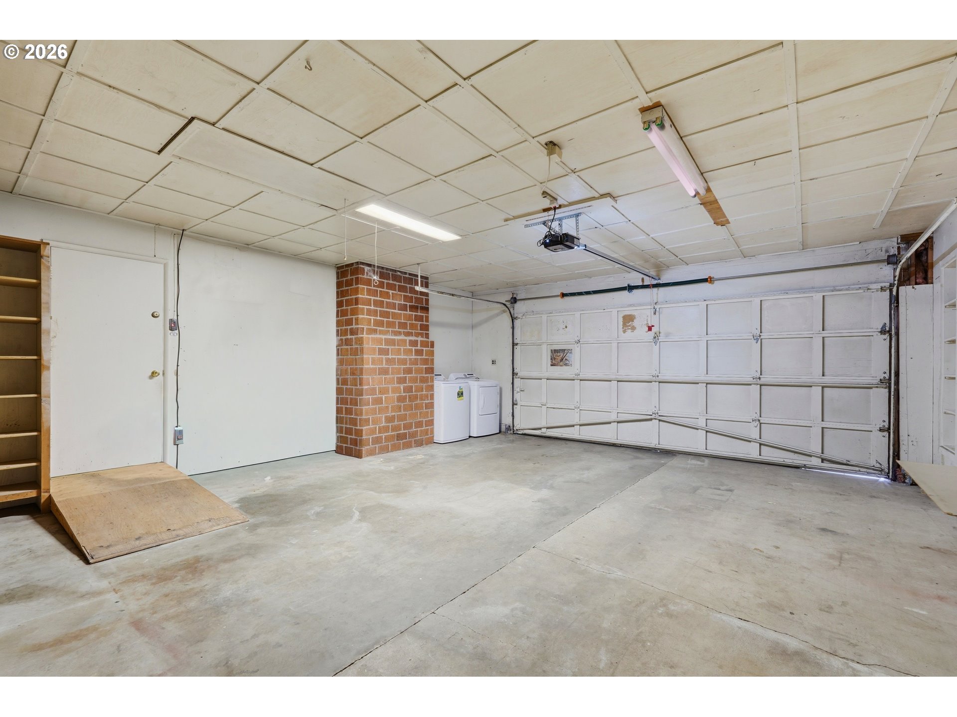 16706 Southeast Ankeny Street Portland, OR 97233 - Photo 32 of 43 a view of a garage