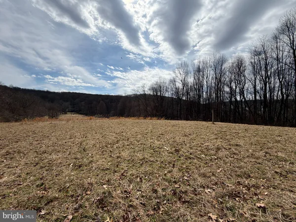 $1,400,000 | 20 Ward Lane, Macungie, PA 18062