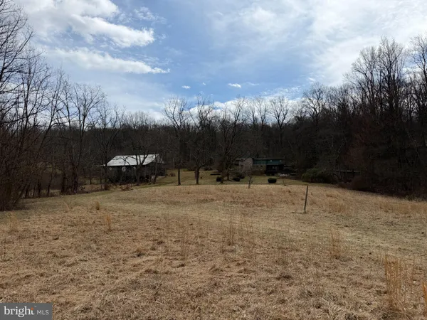 $1,400,000 | 20 Ward Lane, Macungie, PA 18062