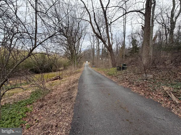 $1,400,000 | 20 Ward Lane, Macungie, PA 18062