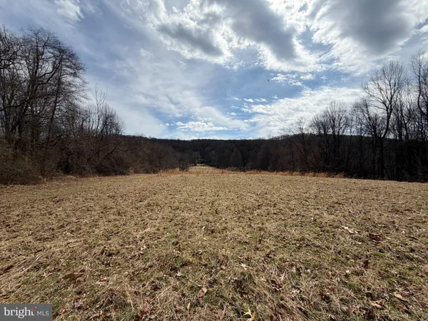 $1,400,000 | 20 Ward Lane, Macungie, PA 18062