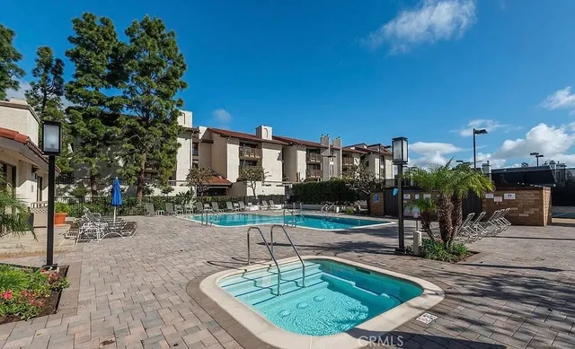 $815,000 | 8512 Tuscany Avenue, Unit 222, Playa del Rey, CA 90293