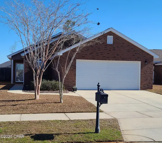 $1,995 | 810 East 24th Street, Lynn Haven, FL 32444