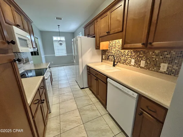 $1,995 | 810 East 24th Street, Lynn Haven, FL 32444