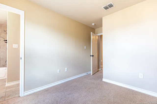 $995 | 5722 Golf Heights, Unit 1, San Antonio, TX 78244