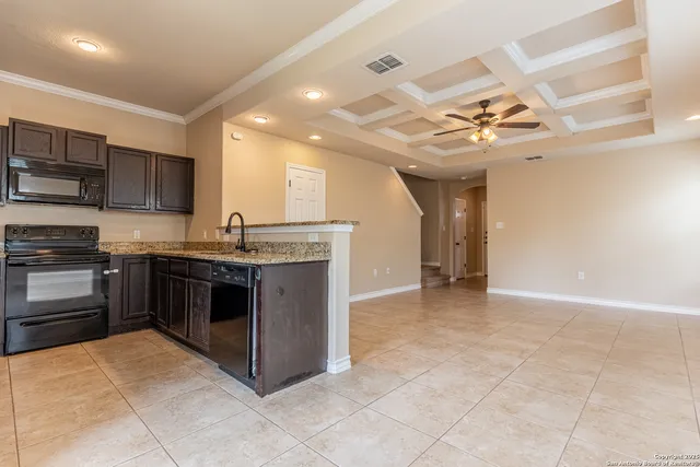 $995 | 5722 Golf Heights, Unit 1, San Antonio, TX 78244