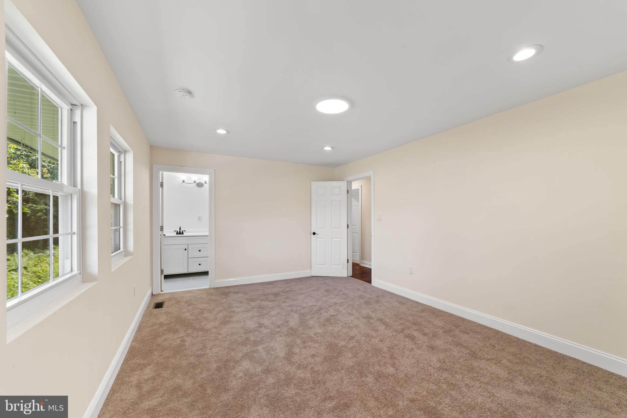 812 West Malaga Road Williamstown, NJ 08094 - Photo 12 of 23