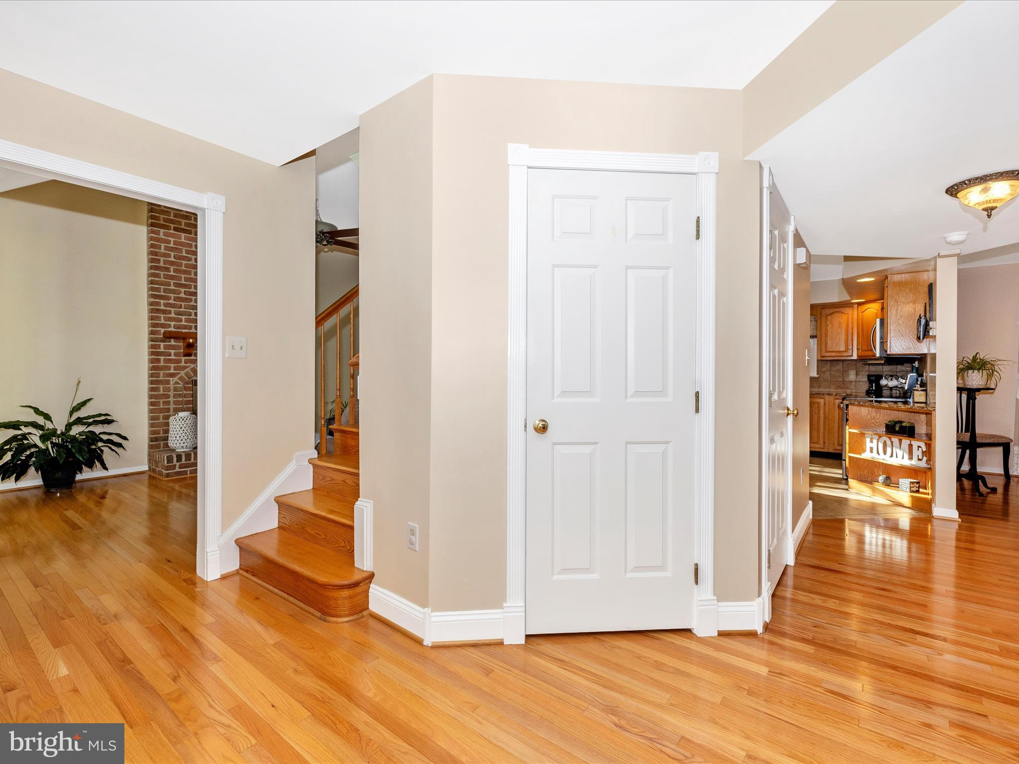 2207 Banner Hill Road Frederick, MD 21702 - Photo 5 of 72 Entry