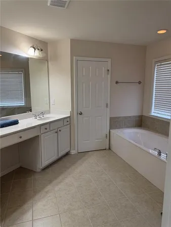 $3,200 | 830 Pimlicon Place, Suwanee, GA 30024