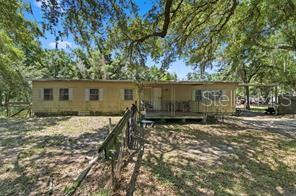 17214 Chinaberry Road Lutz, FL 33558 - Photo 4 of 9