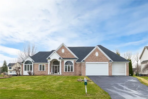 $595,000 | 1266 Thistleberry Lane, Penfield, NY 14580