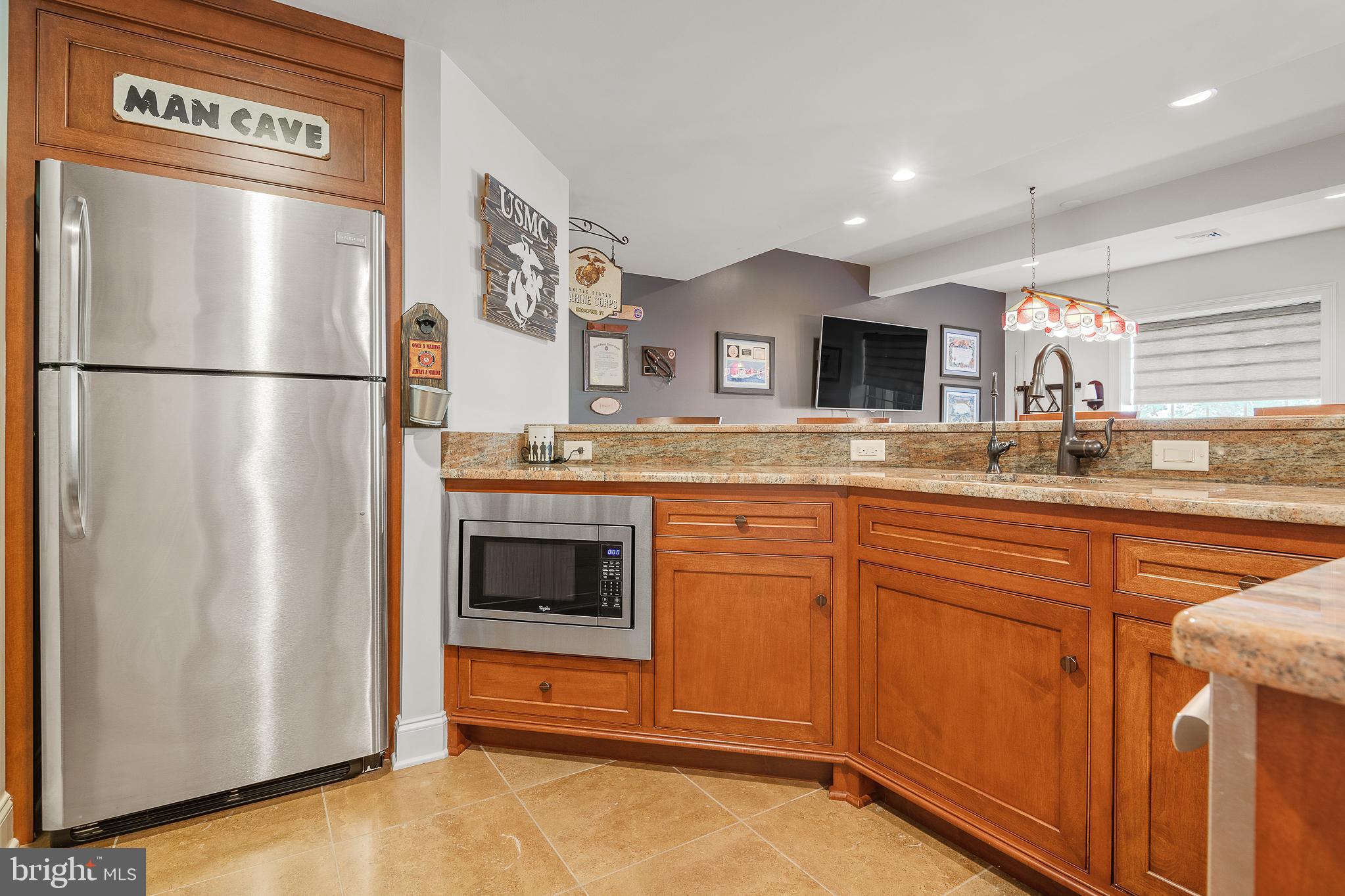 361 Addison Place Lancaster, PA 17601 - Photo 58 of 79 Full Bar