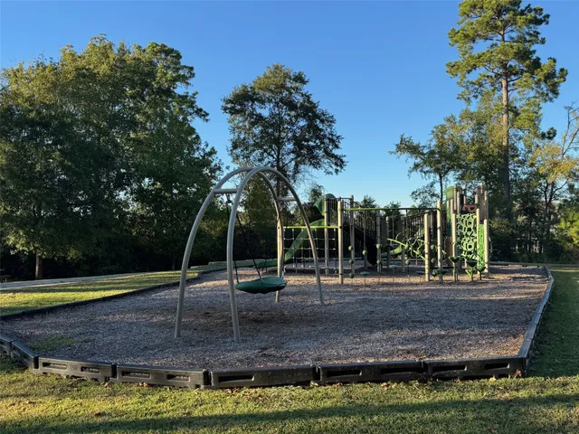 $1,950 | 163 Emery Oak Way, Huntsville, TX 77320