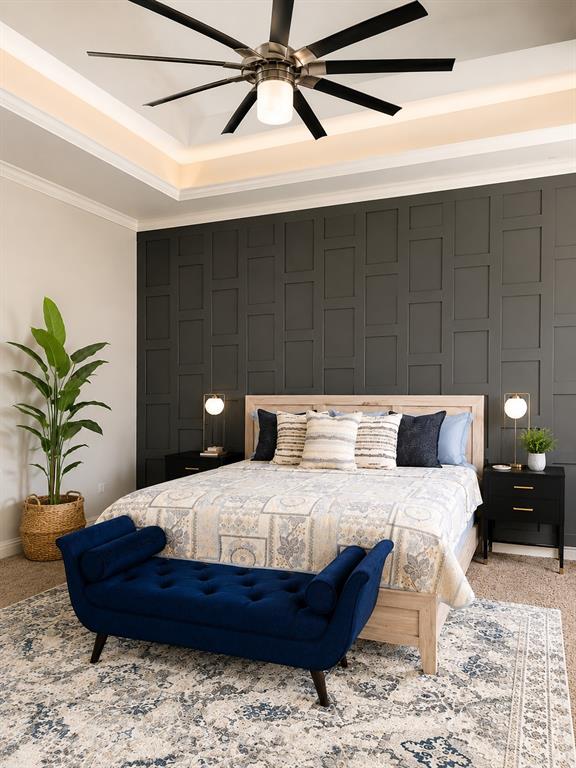 6004 Ridgemore Drive Parker, TX 75002 - Photo 6 of 13 a room with a bed and a potted plant