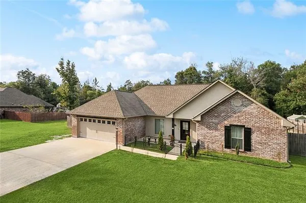 $345,000 | 42634 Brown Road, Ponchatoula, LA 70454