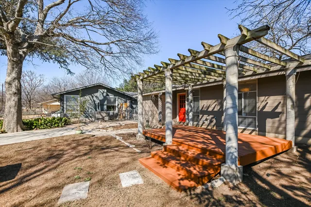 $2,200 | 1419 Corona Drive, Austin, TX 78723