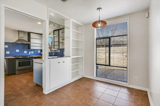 $2,200 | 1419 Corona Drive, Austin, TX 78723