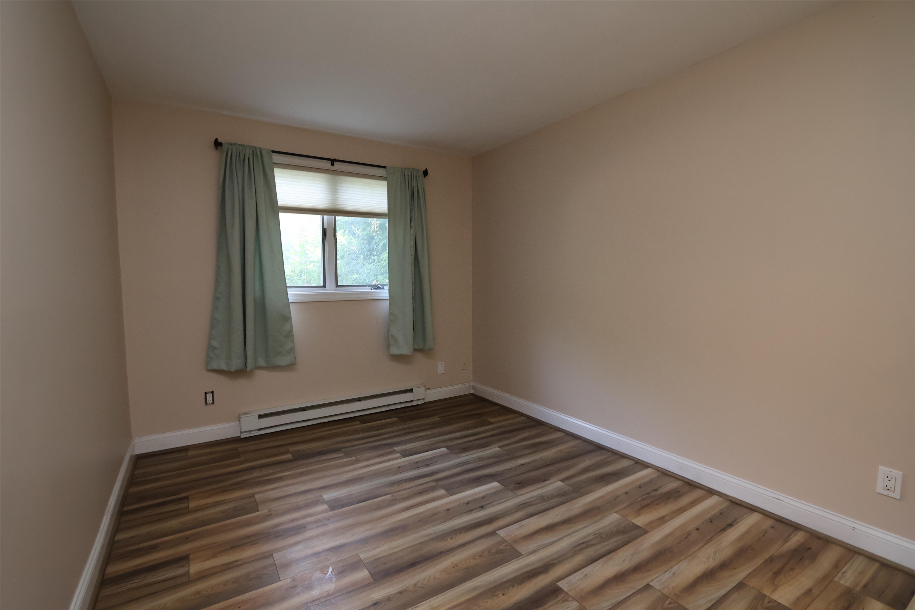 23 Old Stagecoach Road, Unit 19 Epping, NH 03042 - Photo 3 of 17