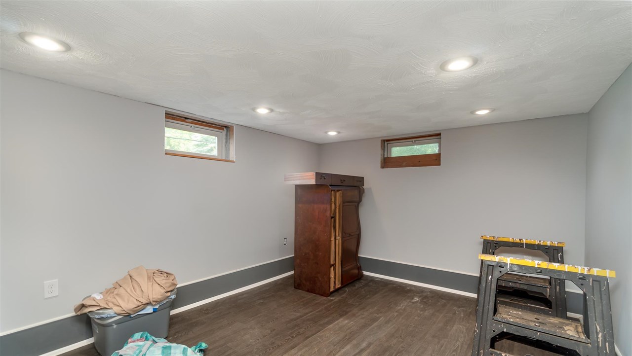 4981 East Pleasant Valley Road Shepherd, MI 48883 - Photo 27 of 35 1888853-26.JPG