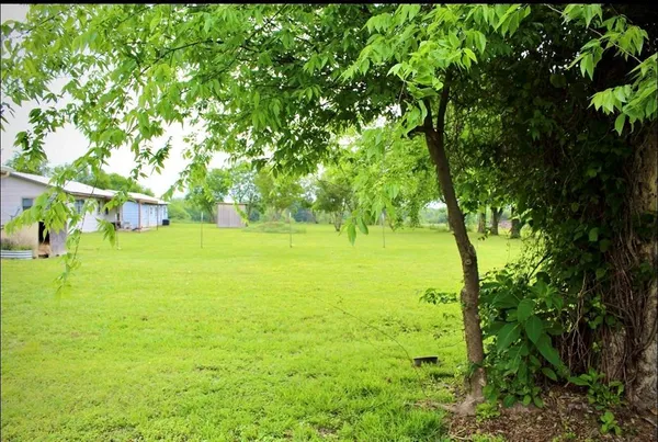 $165,000 | 100 Hickory Road, Lone Oak, TX 75453