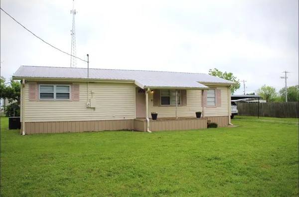 $165,000 | 100 Hickory Road, Lone Oak, TX 75453