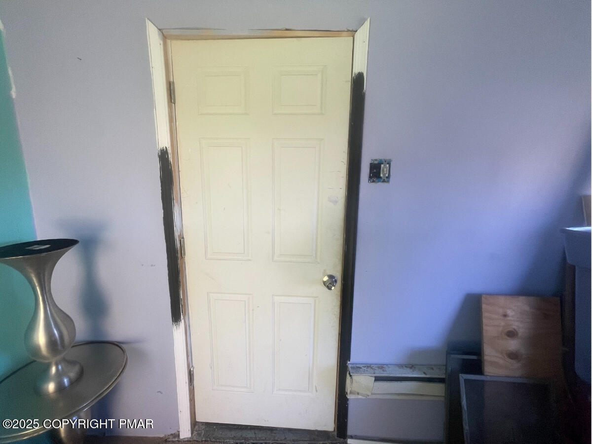 1900 Greenfield Road Jermyn, PA 18433 - Photo 39 of 86 a bathroom with a sink and toilet