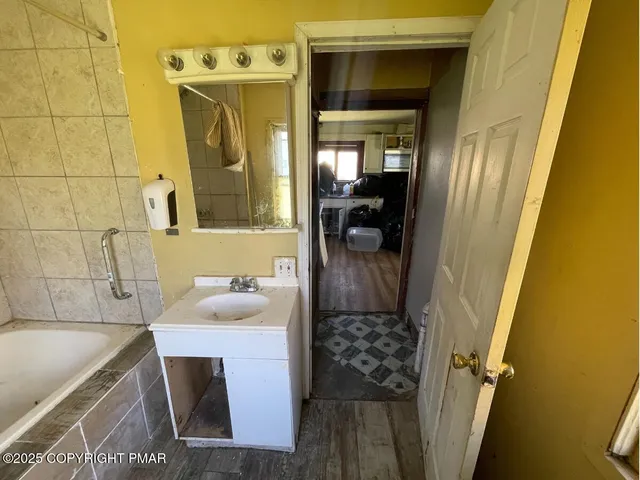 $79,900 | 1900 Greenfield Road, Jermyn, PA 18433