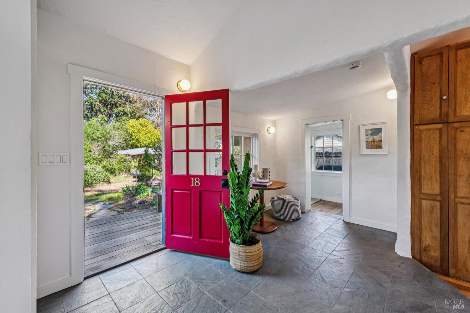 18 Cypress Road Point Reyes Station, CA 94956 - Photo 6 of 69