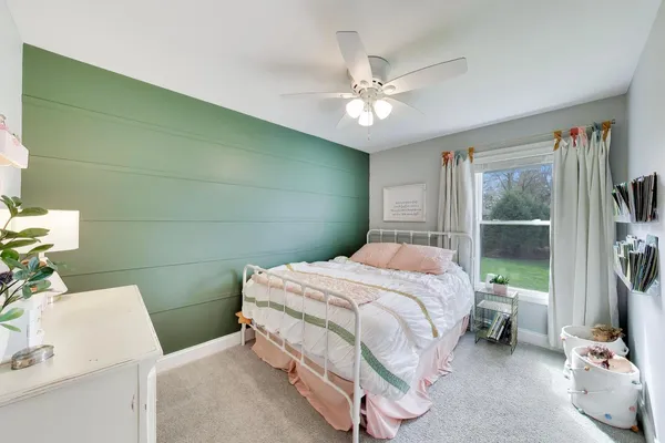 $385,000 | 1931 Moore Avenue, St. Charles, IL 60174