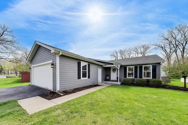 $385,000 | 1931 Moore Avenue, St. Charles, IL 60174