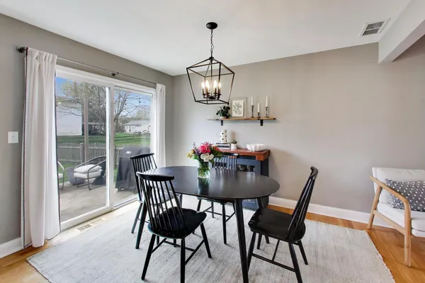 $385,000 | 1931 Moore Avenue, St. Charles, IL 60174