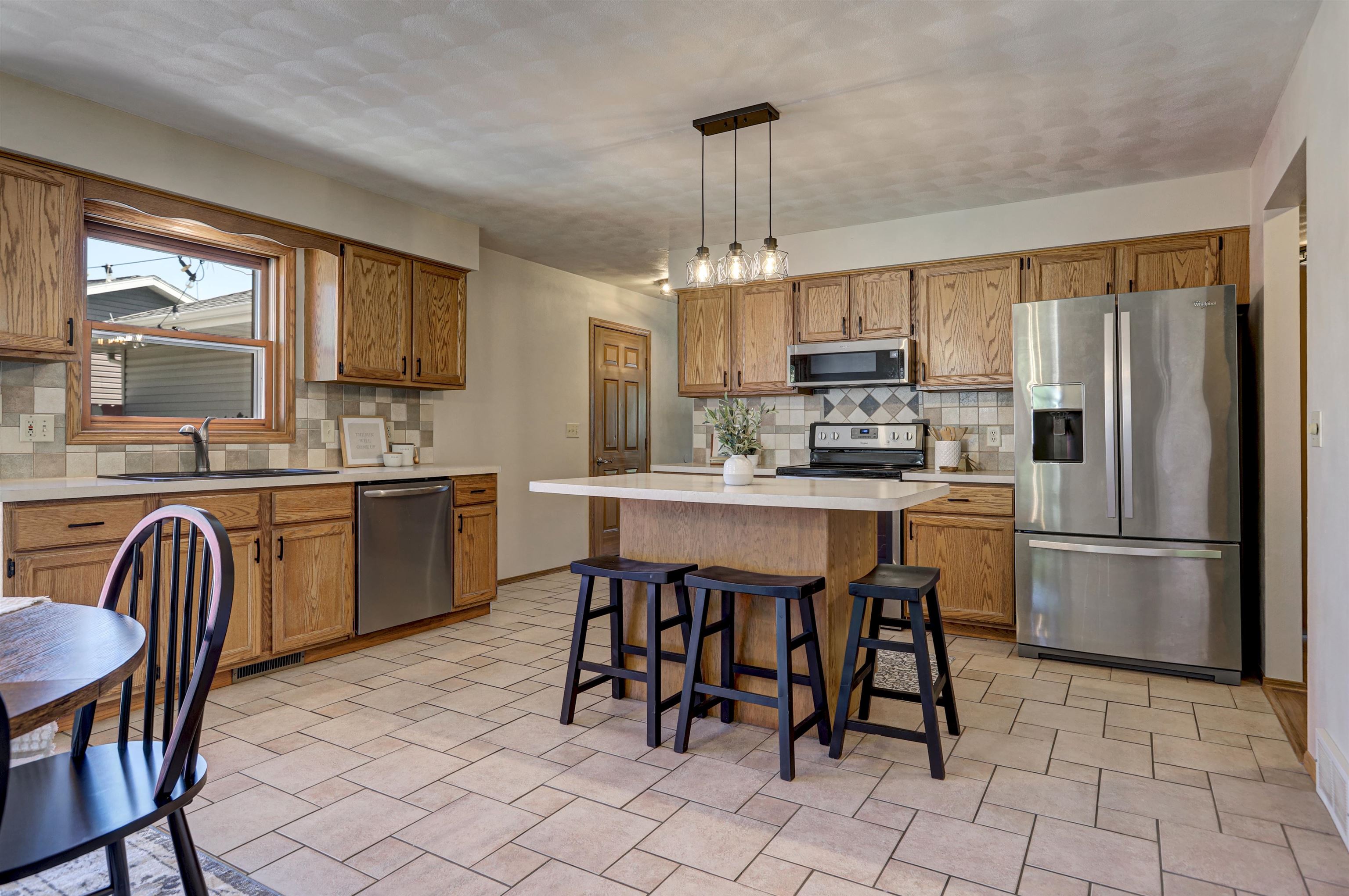 2909 South Summerset Drive Appleton, WI 54915 - Photo 14 of 42