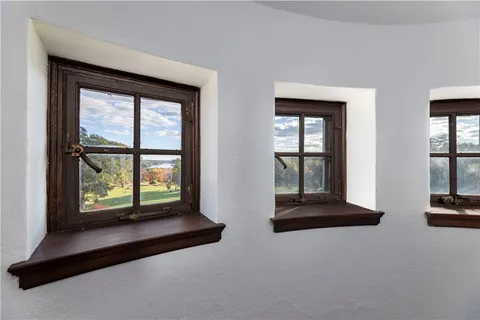 $2,995,000 | 2180 Tower Hill Road, North Kingstown, RI 02874