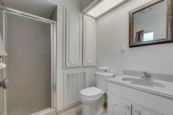 $2,400 | 4105 Astoria Street, Irving, TX 75062