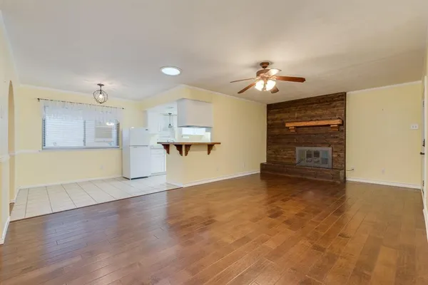 $2,400 | 4105 Astoria Street, Irving, TX 75062