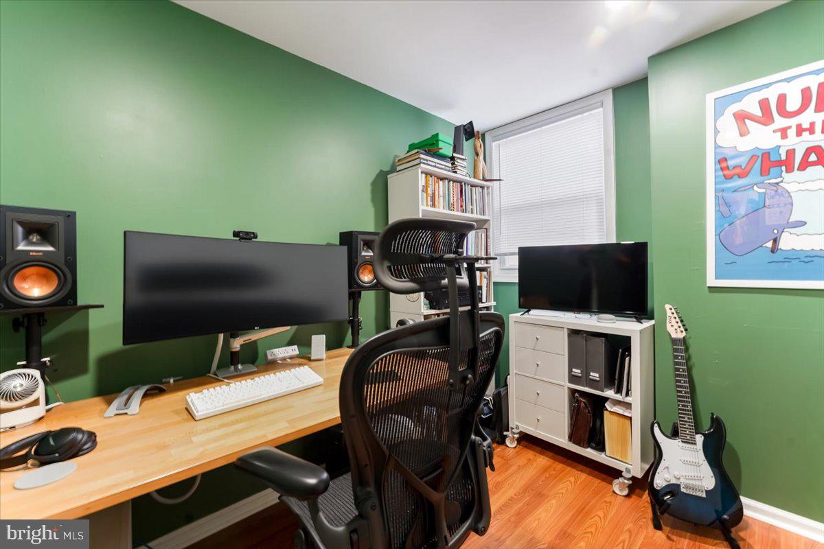 312 Tree Street Philadelphia, PA 19148 - Photo 11 of 17