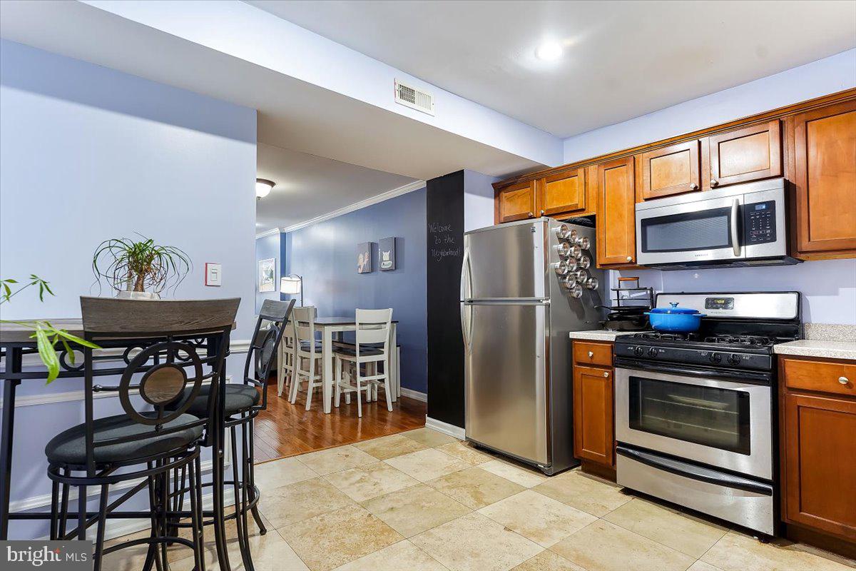 312 Tree Street Philadelphia, PA 19148 - Photo 9 of 17