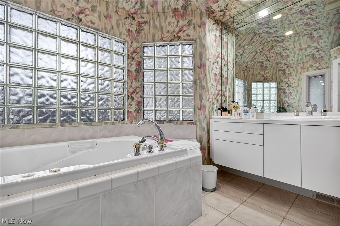 3498 Bainbridge Road Cleveland Heights, OH 44118 - Photo 42 of 50 Master Bathroom