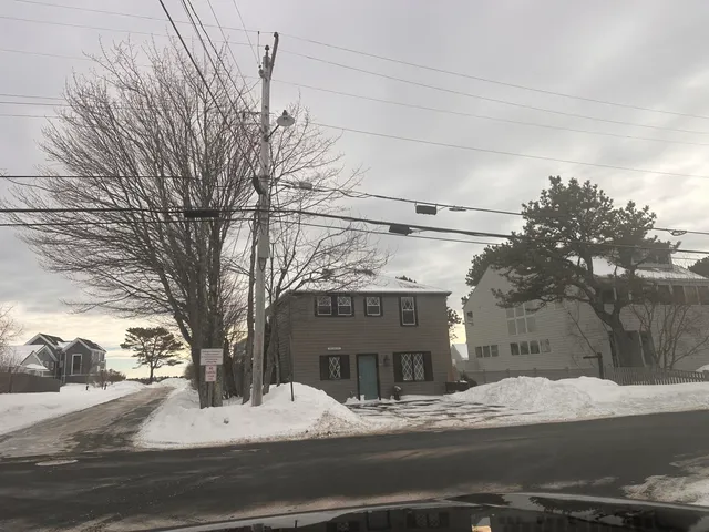 $2,100,000 | 1081 Kings Highway, Kennebunkport, ME 04046