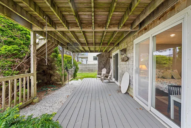 $2,100,000 | 1081 Kings Highway, Kennebunkport, ME 04046