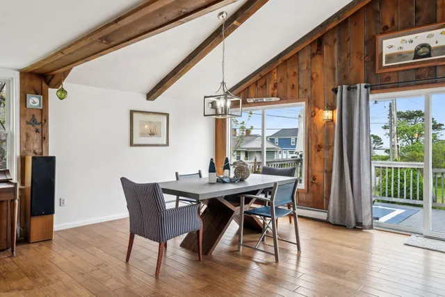 $2,100,000 | 1081 Kings Highway, Kennebunkport, ME 04046