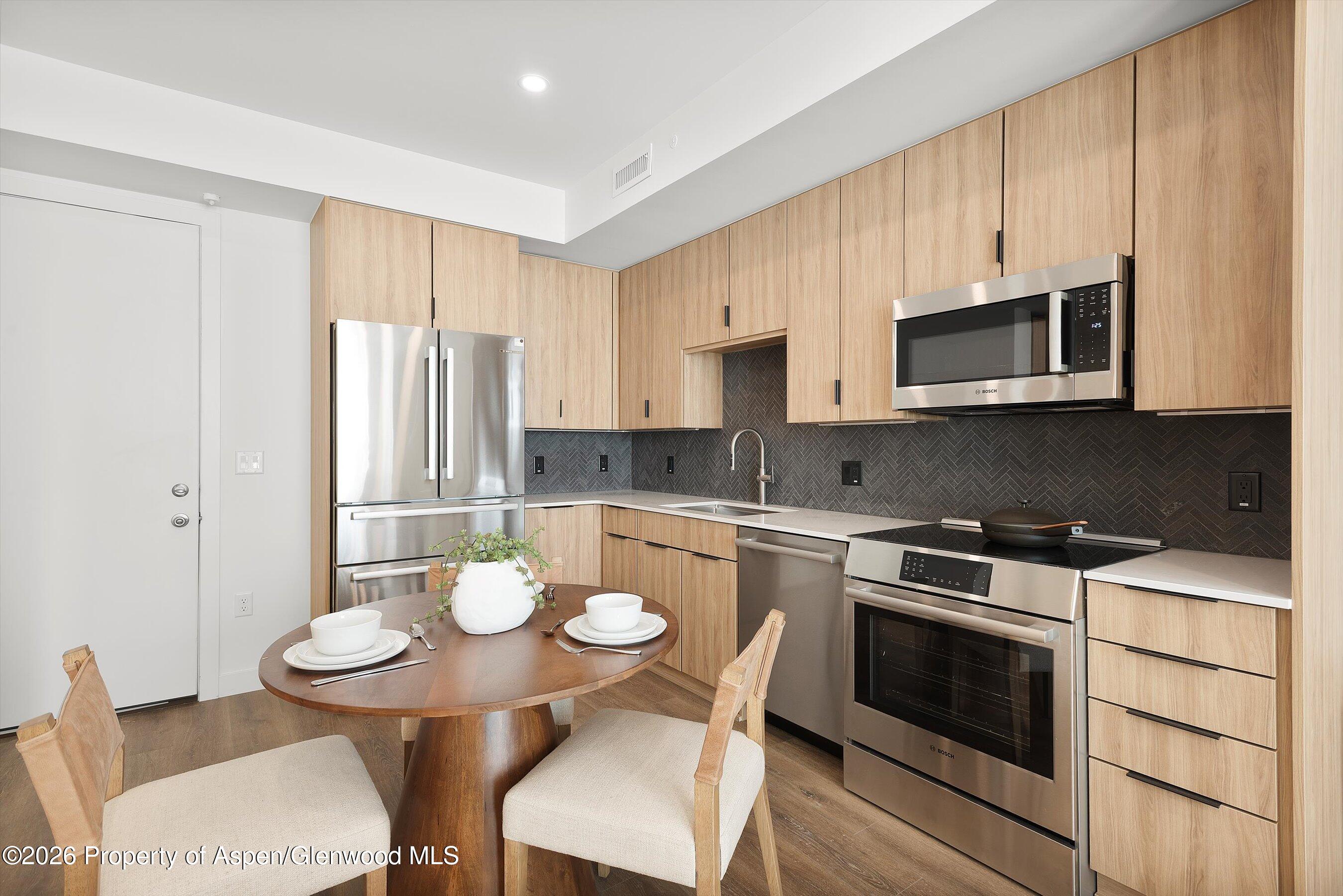 140 Basalt Center Circle, Unit 315 Basalt, CO 81621 - Photo 2 of 23 Kitchen
