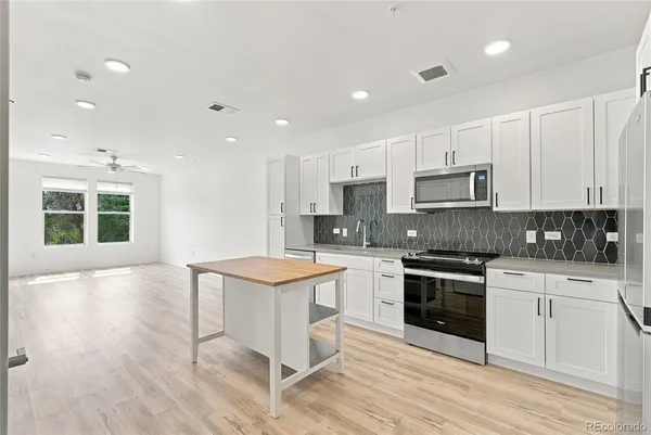 $335,000 | 2851 West 52nd Avenue, Unit 307, Denver, CO 80221