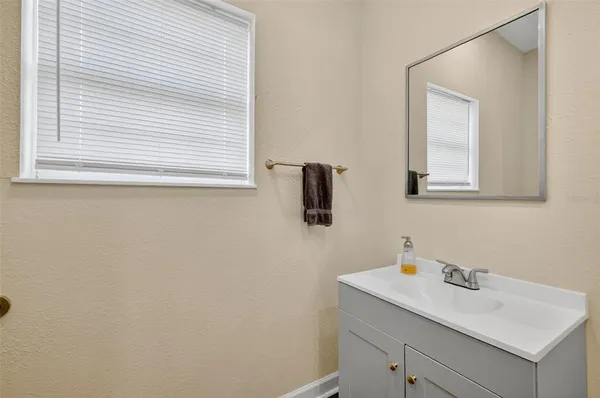 $888,888 | 36408 East Eldorado Lake Drive, Eustis, FL 32736