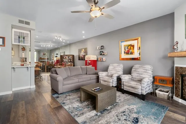 $500,000 | 1501 West Barton Springs Road, Unit 107, Austin, TX 78704