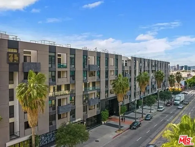 $420,000 | 1234 Wilshire Boulevard, Unit 415, Los Angeles, CA 90017