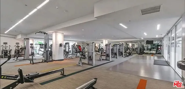 $420,000 | 1234 Wilshire Boulevard, Unit 415, Los Angeles, CA 90017